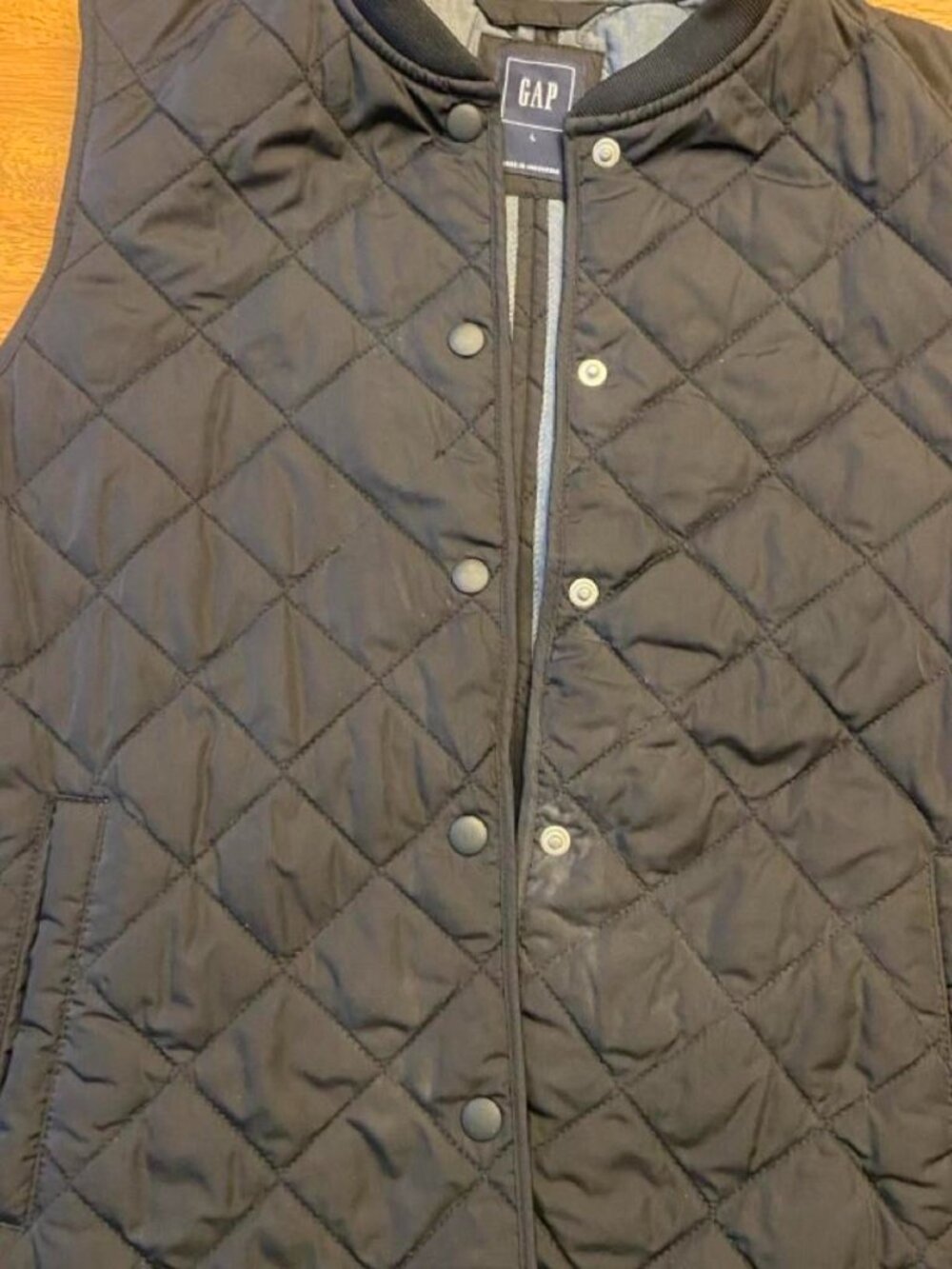 🖤 GAP Black Quilted Vest – Size Large 🖤